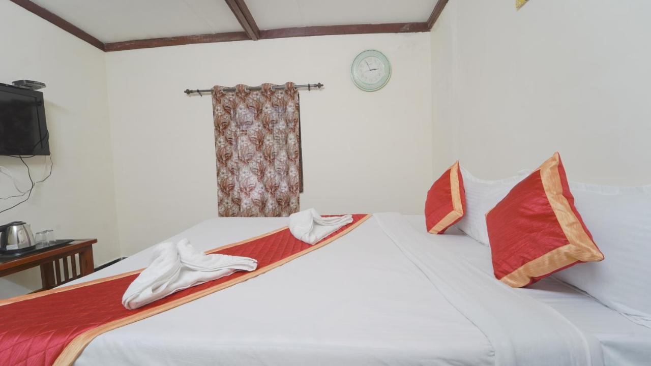 Amuthu Residency Hotel Ooty Exterior photo