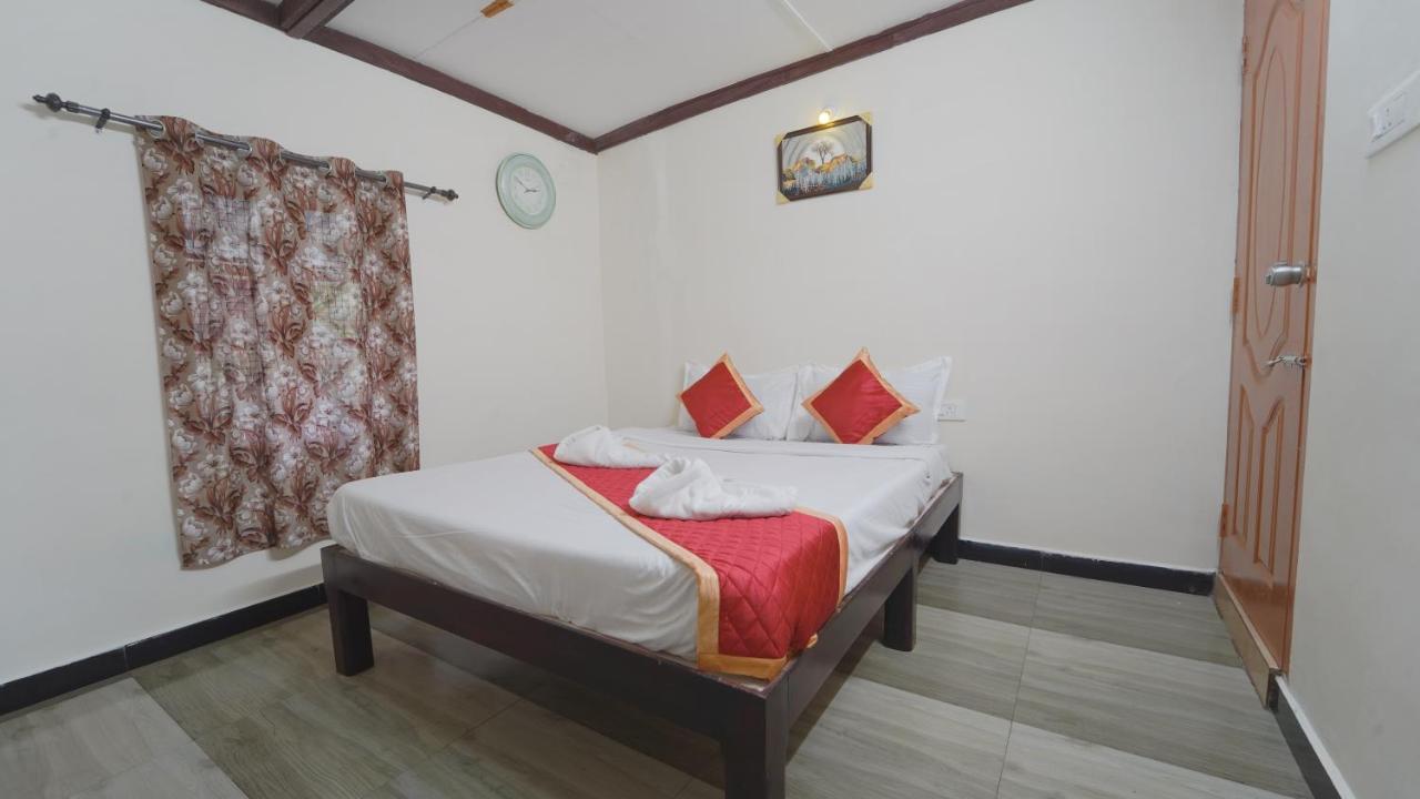 Amuthu Residency Hotel Ooty Exterior photo