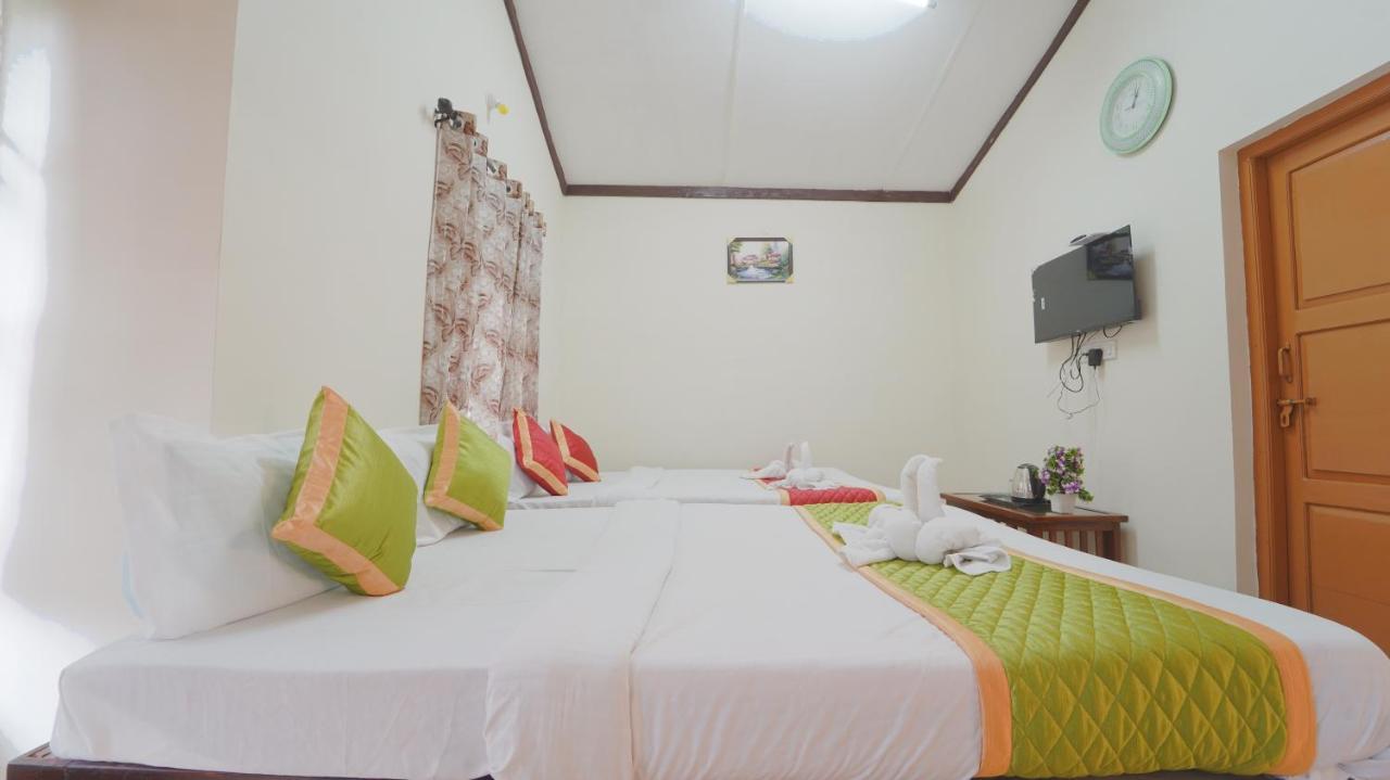 Amuthu Residency Hotel Ooty Exterior photo